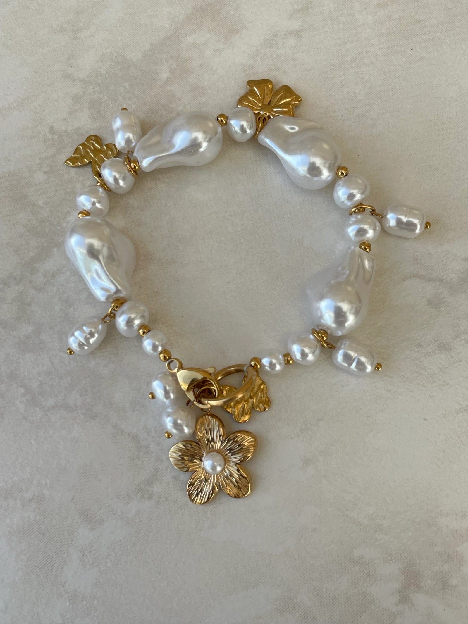 Bracelet acier inoxydable et perle acrylique